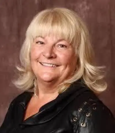 Anne Robillard