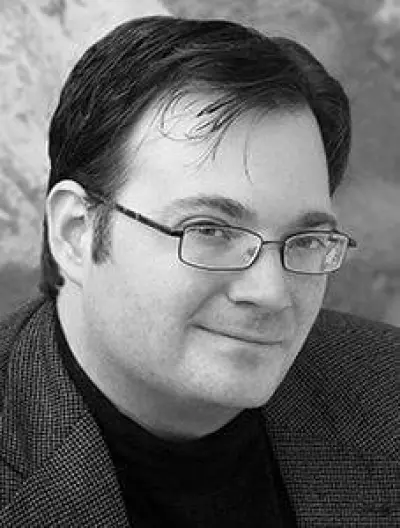 Brandon Sanderson 