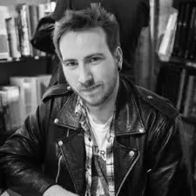 Dan Watters