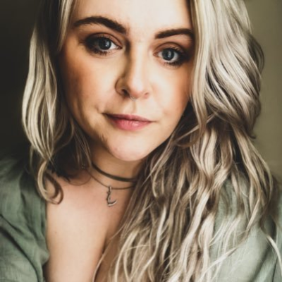 Hannah Whitten