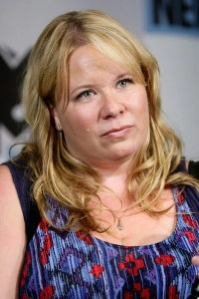 Julie Plec