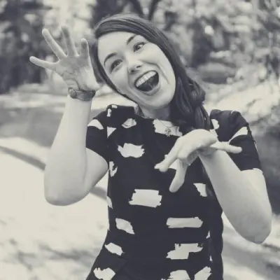 Tess Sharpe