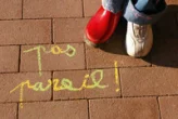 Pas pareil ! - Romans-photos pour les enfants
