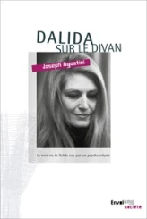 Dalida sur le divan
