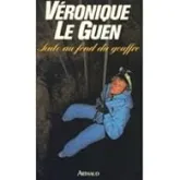 Seule au fond du gouffre
